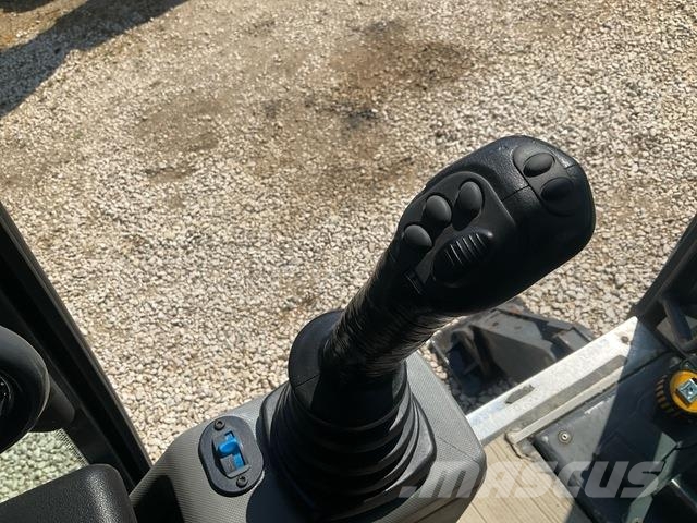 Fuchs MHL335 Stroje pre manipuláciu s odpadom