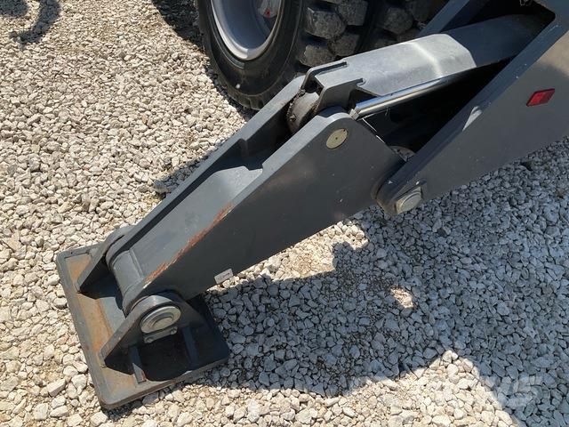 Fuchs MHL335 Stroje pre manipuláciu s odpadom