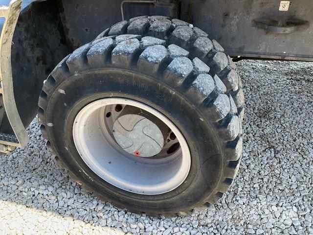 Fuchs MHL335 Stroje pre manipuláciu s odpadom