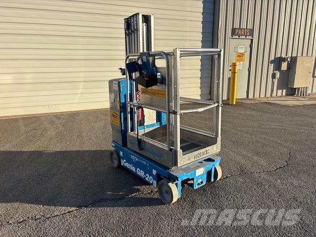 Genie GR-20 Plataformas de Mastro Vertical