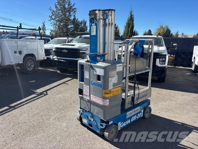 Genie GR-20 Plataformas de Mastro Vertical