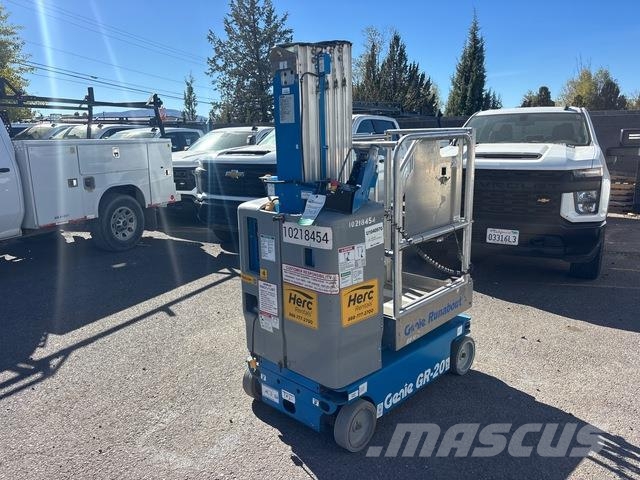 Genie GR-20 Plataformas con jaula de elevación