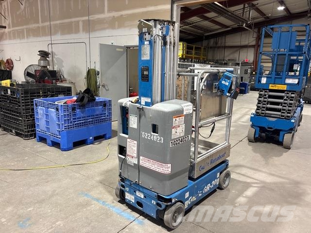 Genie GR-20 Plataformas de Mastro Vertical