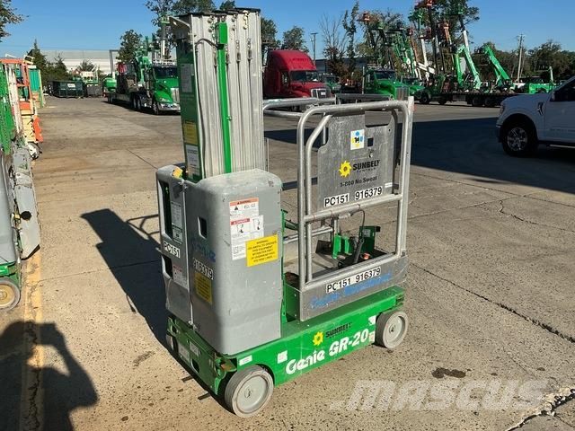 Genie GR-20 Vertikālie pacēlāji