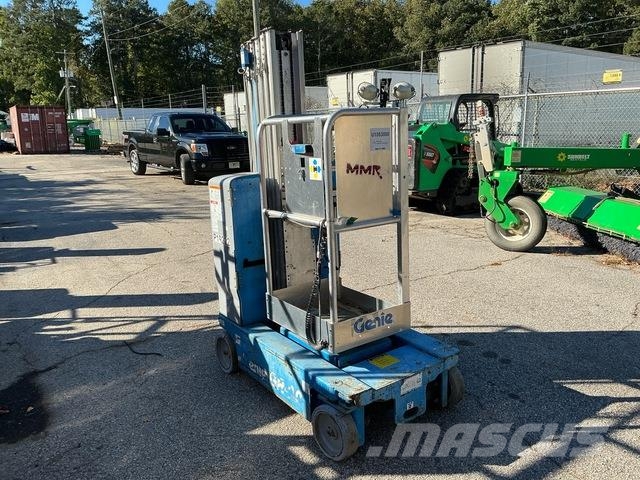 Genie GR-20 Plataformas de Mastro Vertical
