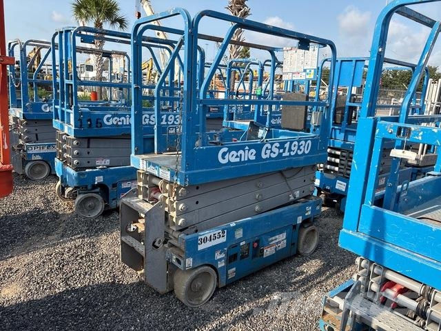 Genie GS-1930 Scissor lifts