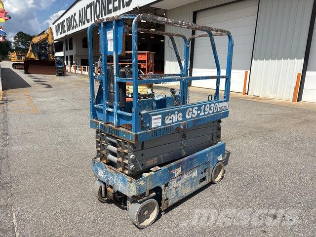 Genie GS-1930 Scissor lifts