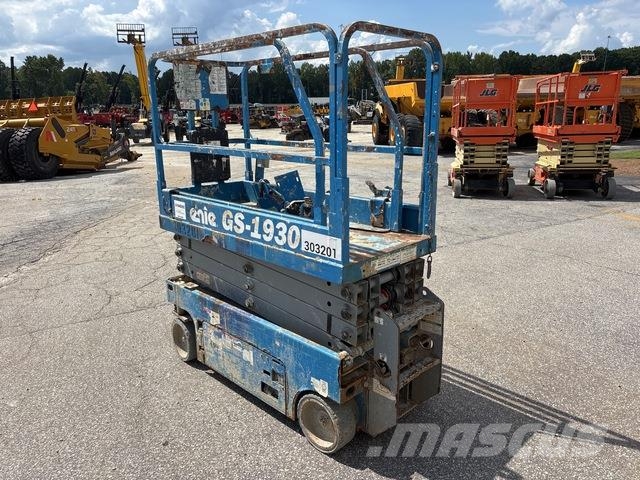 Genie GS-1930 Scissor lifts