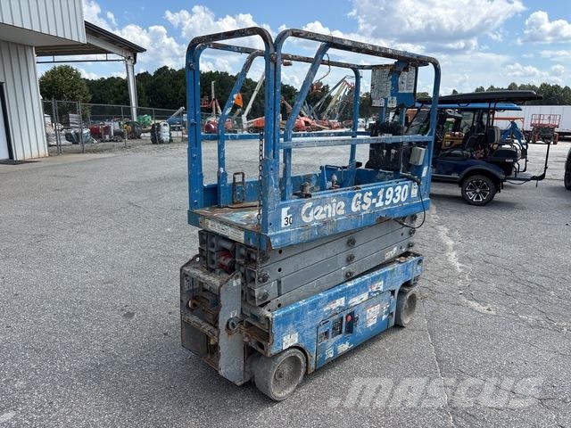 Genie GS-1930 Scissor lifts