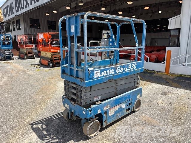 Genie GS-1930 Scissor lifts