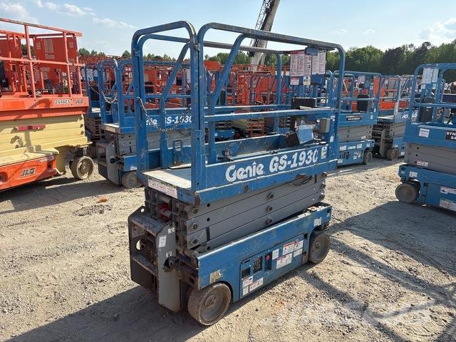 Genie GS-1930 シザースリフト