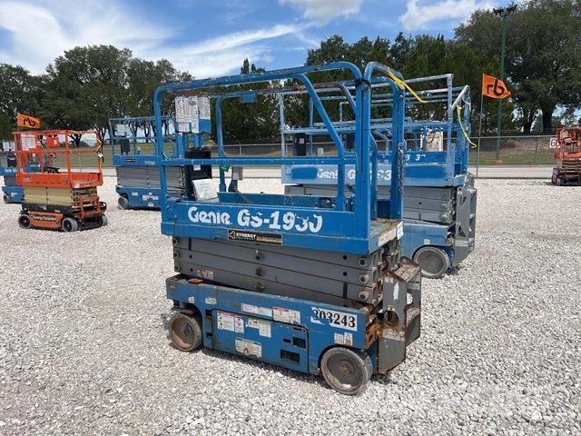 Genie GS-1930 Šķerveida pacēlāji