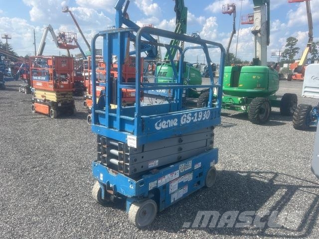 Genie GS-1930 Scissor lifts