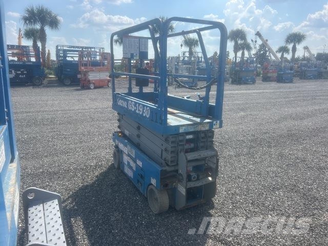Genie GS-1930 Scissor lifts