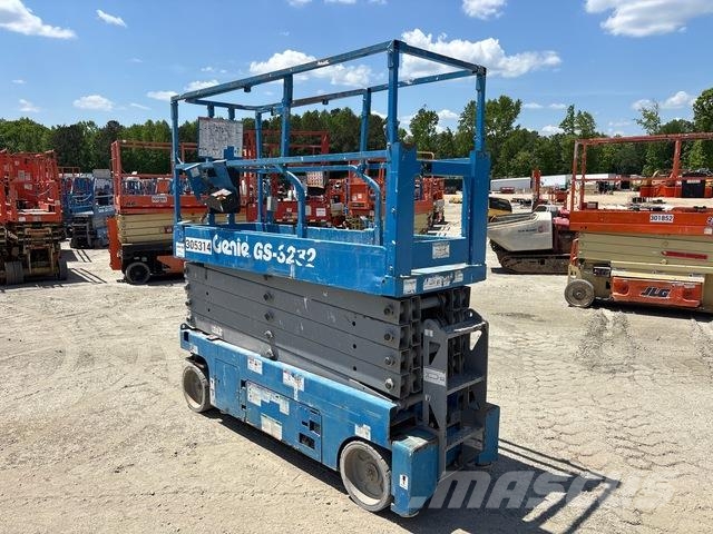 Genie GS-3232 Elevadores de tesoura