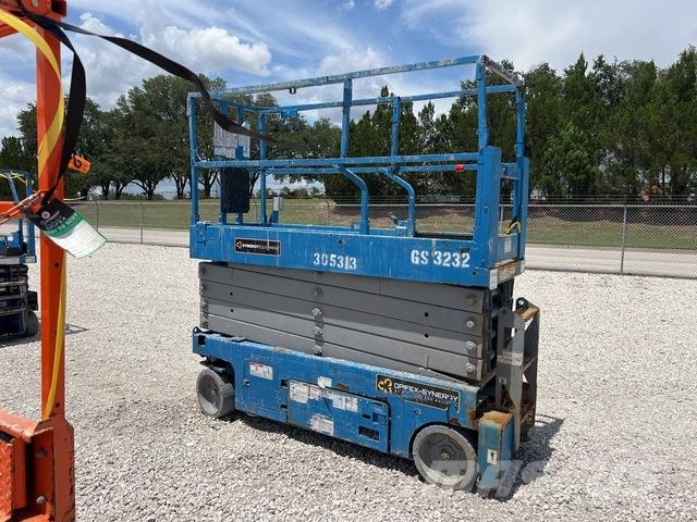 Genie GS-3232 Elevadores de tesoura