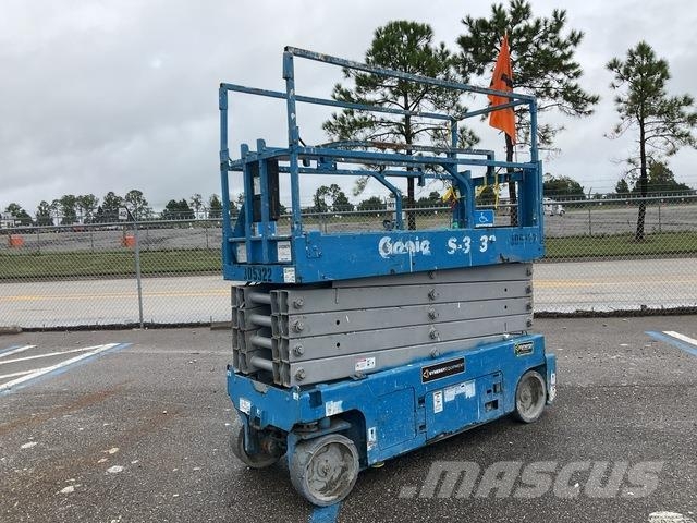 Genie GS-3232 Elevadores de tesoura