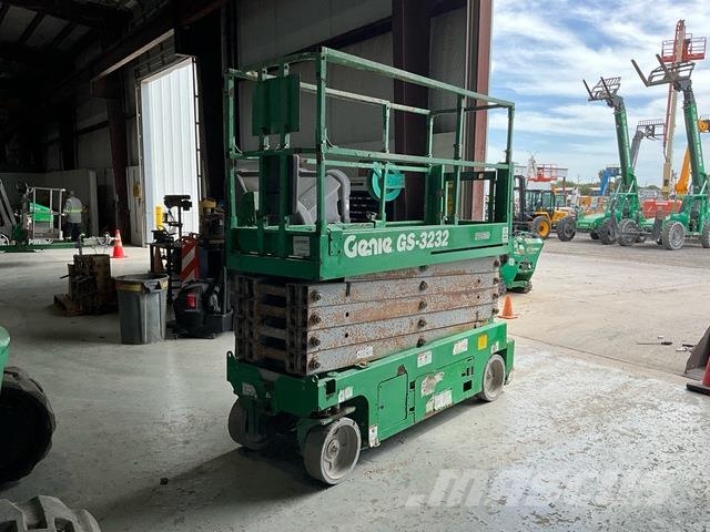 Genie GS-3232 Elevadores de tesoura