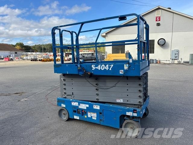 Genie GS-4047 Ollós emelők