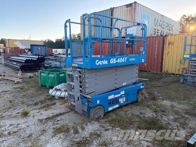 Genie GS-4047 剪式升降機