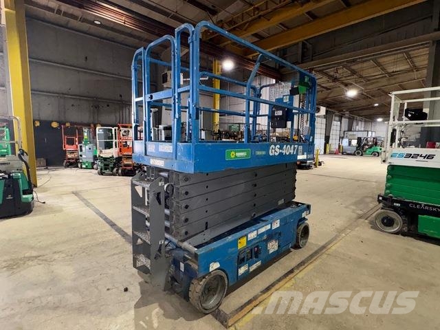 Genie GS-4047 Scissor lifts