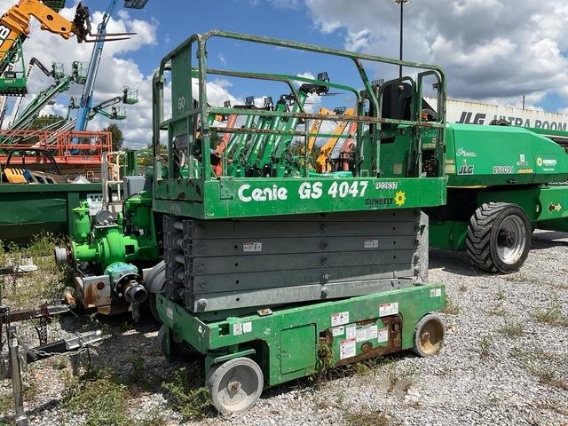 Genie GS-4047DC Scissor lifts