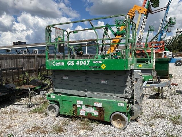 Genie GS-4047DC Scissor lifts