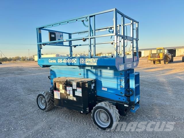 Genie GS-4069DC رافعات مقصية الشكل