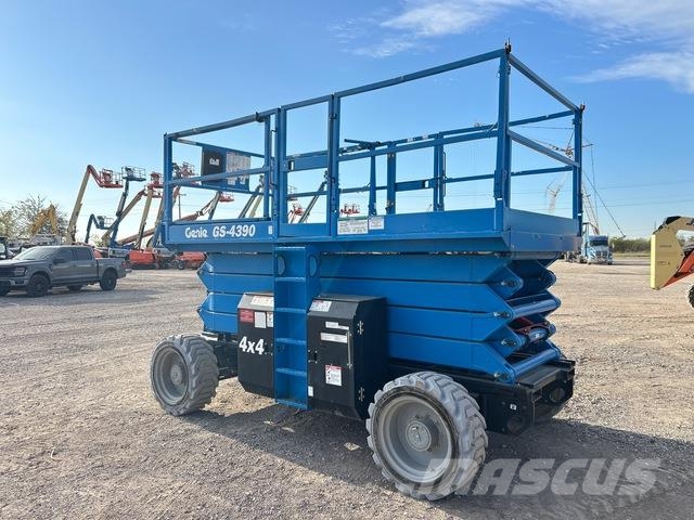 Genie GS-4390 Makazaste platforme