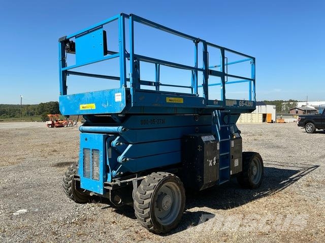 Genie GS-4390 Šķerveida pacēlāji