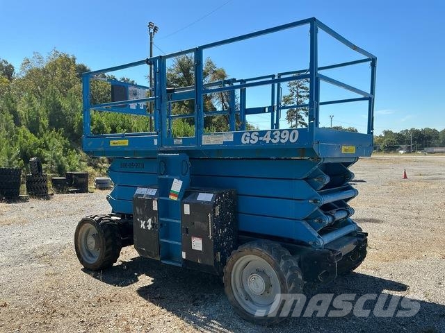 Genie GS-4390 Scissor lifts