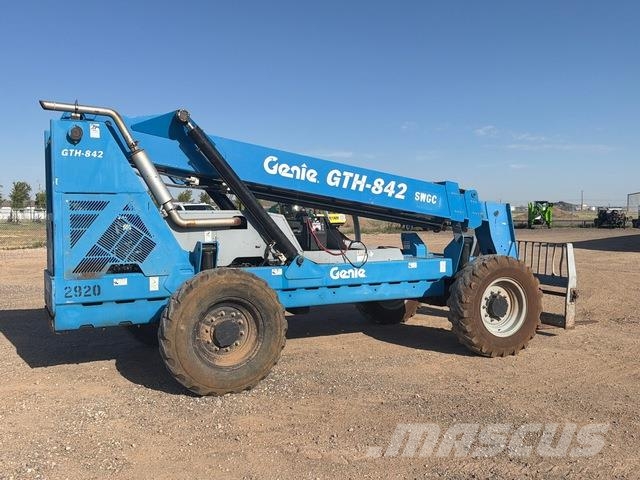 Genie GTH-842 Teleskopiskie manipulatori