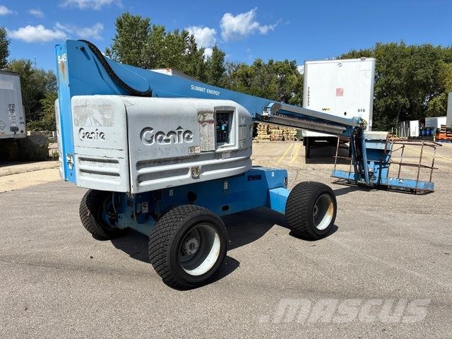 Genie S-45 Telescopic boom lifts