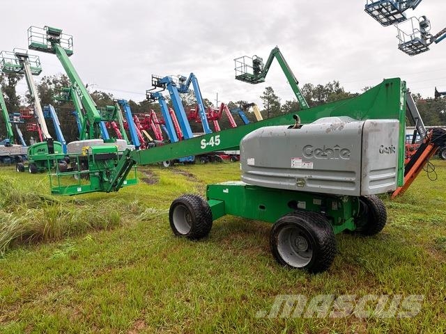 Genie S-45 Piattaforme a braccio telescopico