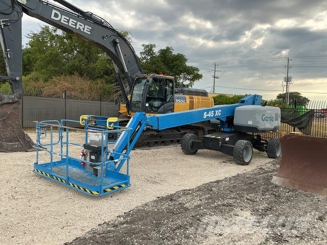 Genie S-45XC Telescopic boom lifts