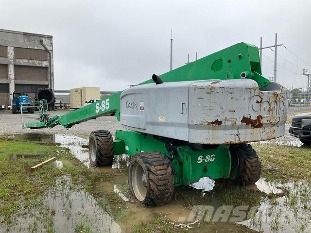 Genie S-85 Plataformas con brazo de elevación telescópico
