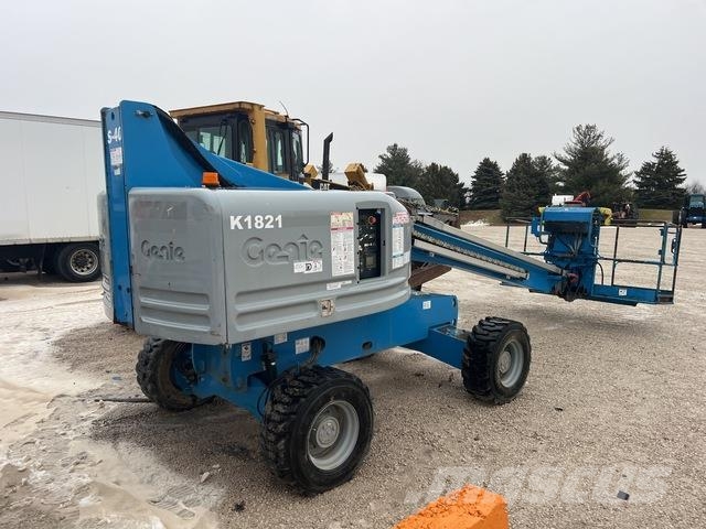 Genie S40 Telescopic boom lifts