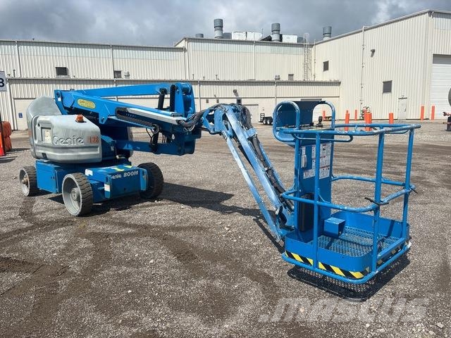 Genie Z-40/23NRJ Plataformas con brazo de elevación manual