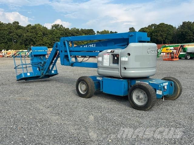 Genie Z-45/25J Съчленени стрелови подемници