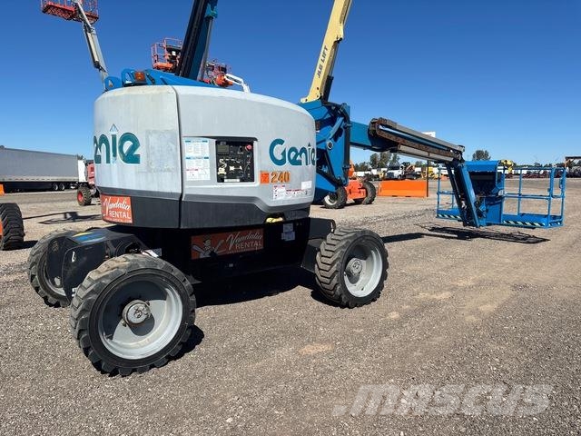 Genie Z-62/40 Bomlifte med knækarm