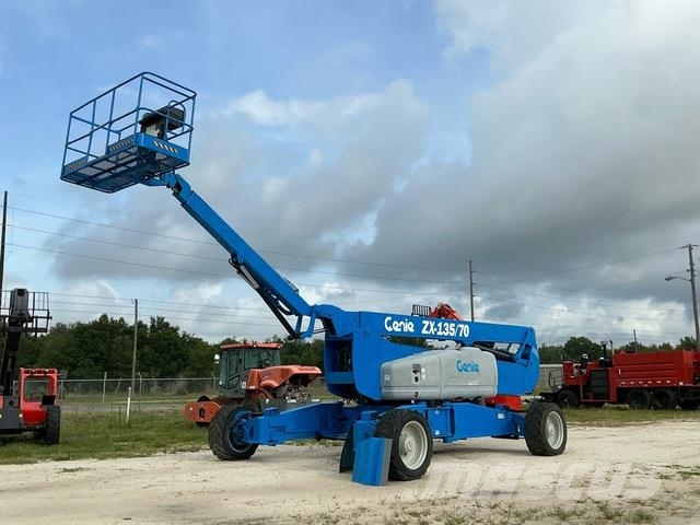 Genie ZX-135/70, 2014, Lake Worth, Texas, United States - Used