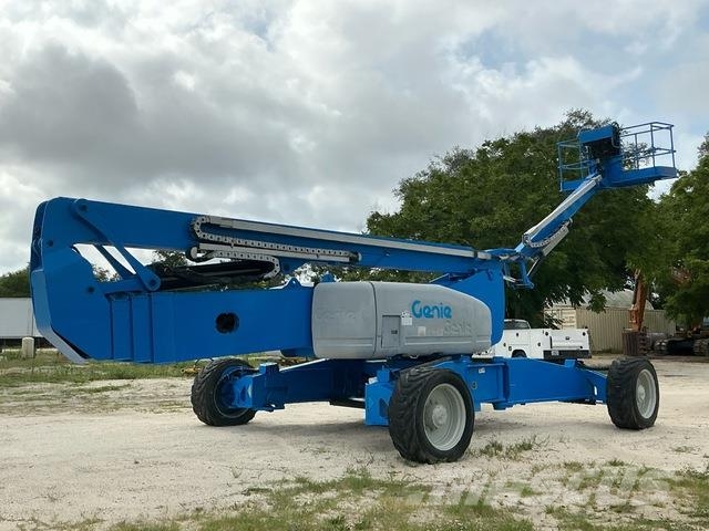 Genie ZX-135/70 Plataforma de trabajo articulada