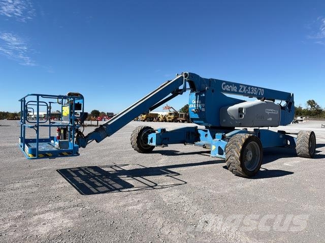Genie ZX-135/70 Plataformas con brazo de elevación manual