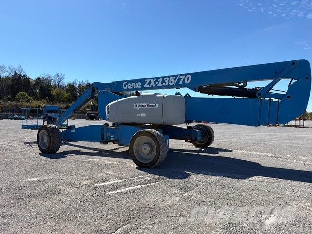 Genie ZX-135/70 Zglobne dvižne ploščadi