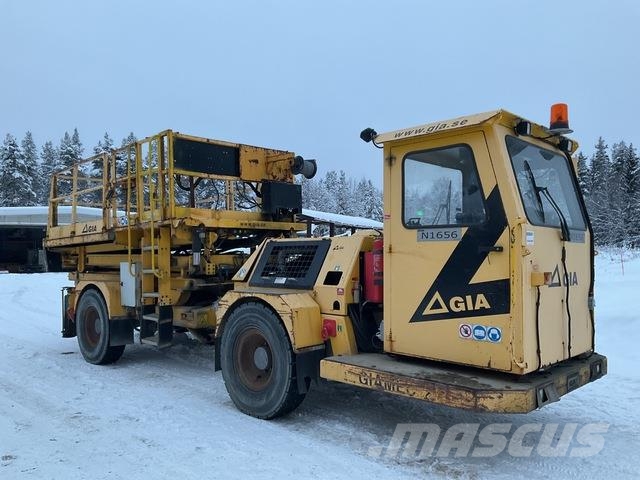 Giamec 211 Platforme aeriene montate pe camion
