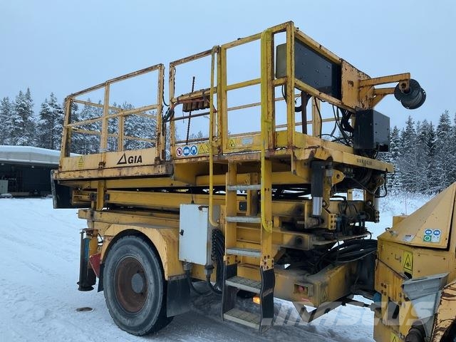 Giamec 211 Platforme aeriene montate pe camion