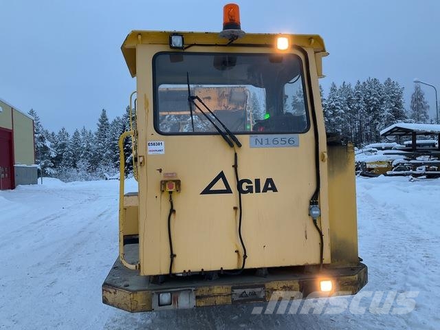 Giamec 211 Platforme aeriene montate pe camion