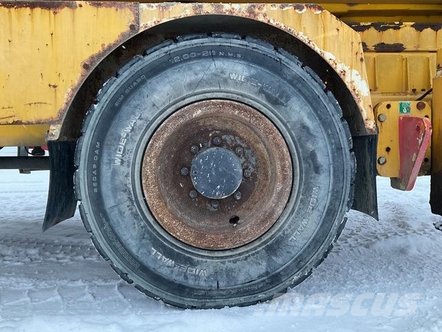 Giamec 211 Platforme aeriene montate pe camion