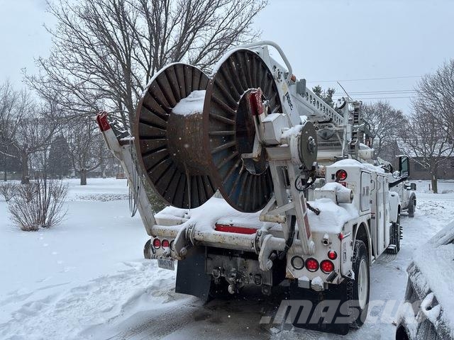GMC C8500 Моторизирани платформи с талига