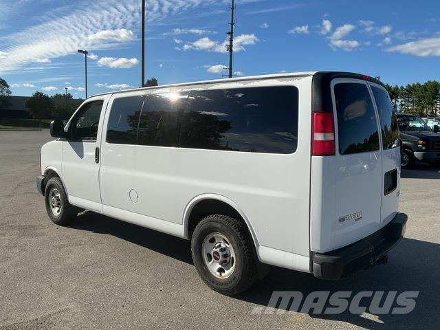 GMC Savana LS 2500 سيارات